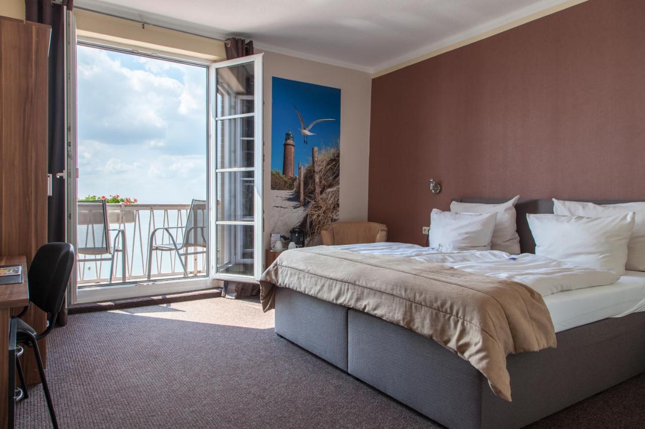 Akzent Strandhotels Seestern, Delphin & Lachs Wilhelmshaven Exterior photo
